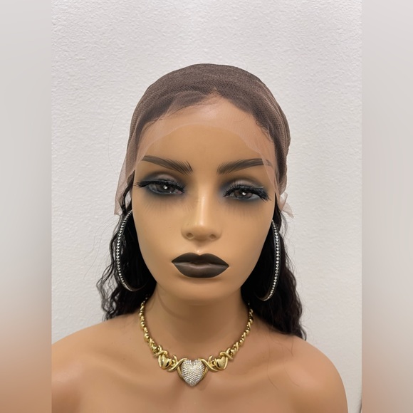 New! 20” 360 Lace Wig, Virgin Human Hair, Can pull up into a high ponytail - Picture 9 of 12